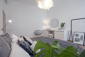 Apartment, 2 Bedrooms, Balcony | 2 bedrooms, iron/ironing board, cots/infant beds, travel cot - Casa Giada (Salerno)