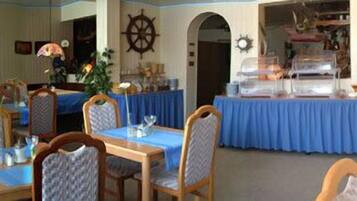 Daily buffet breakfast (EUR 8 per person)