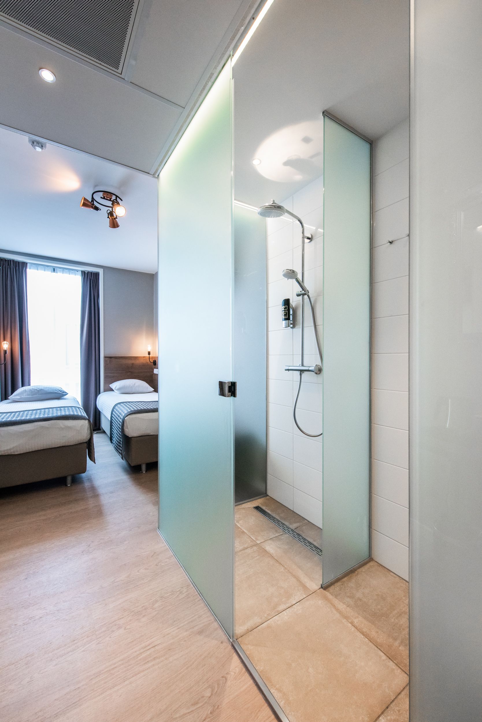 Photo - Melrose Hotel