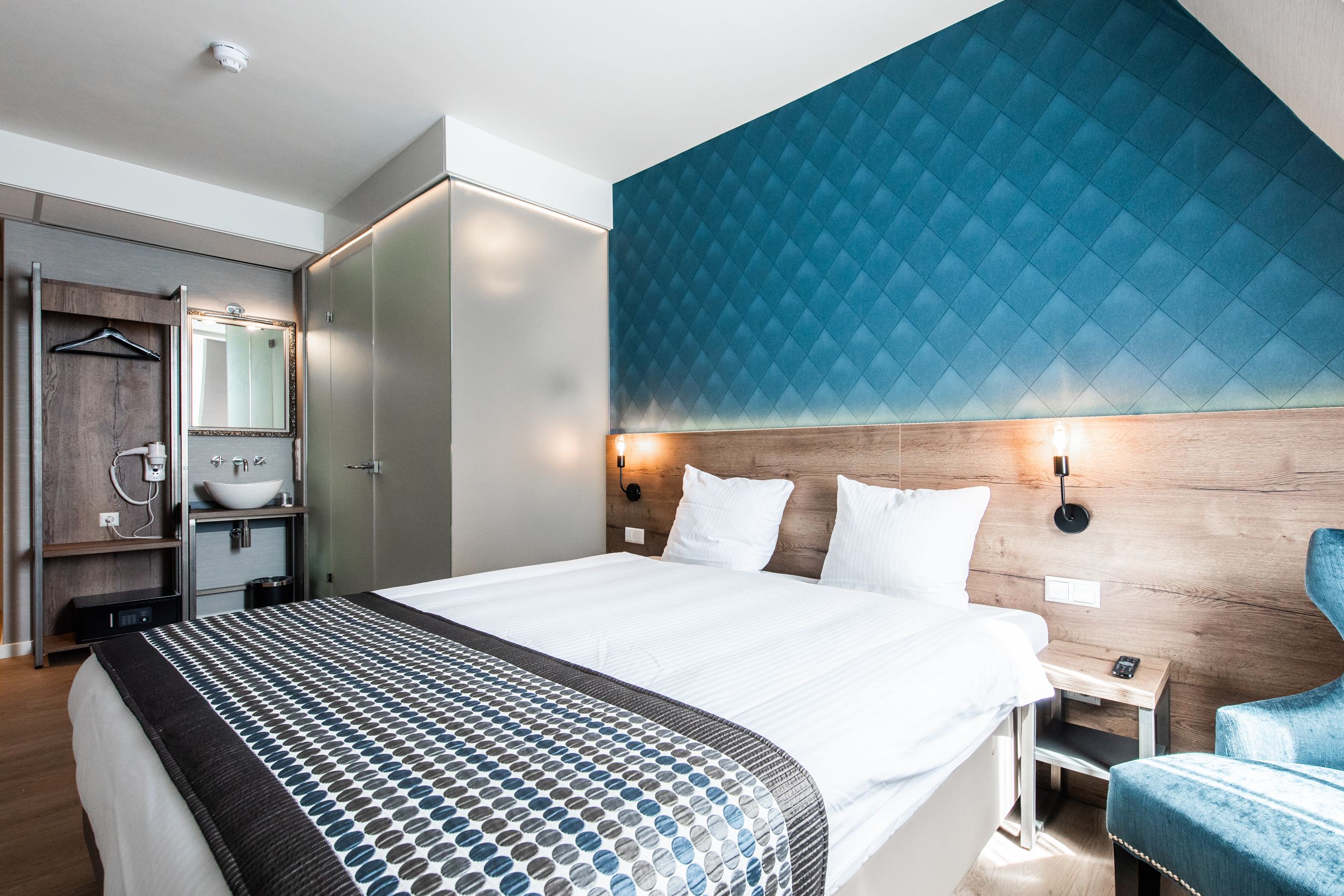 Photo - Melrose Hotel