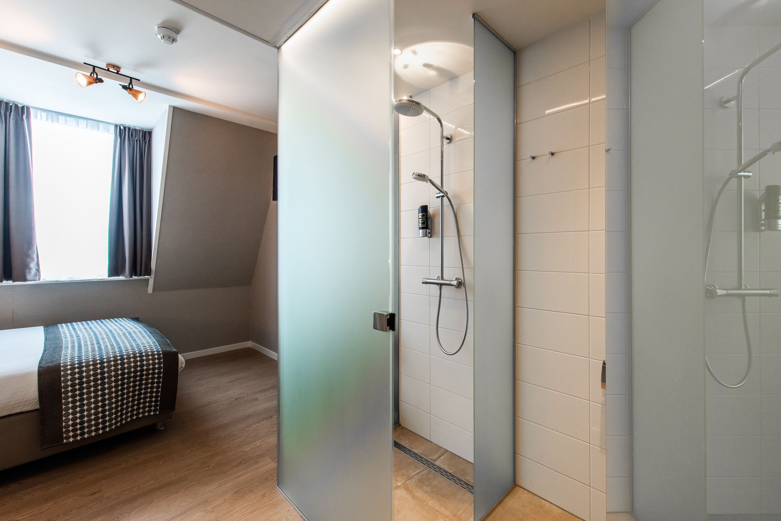 Photo - Melrose Hotel