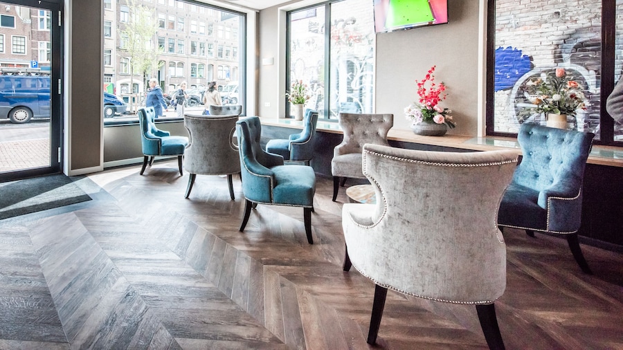 Melrose Hotel