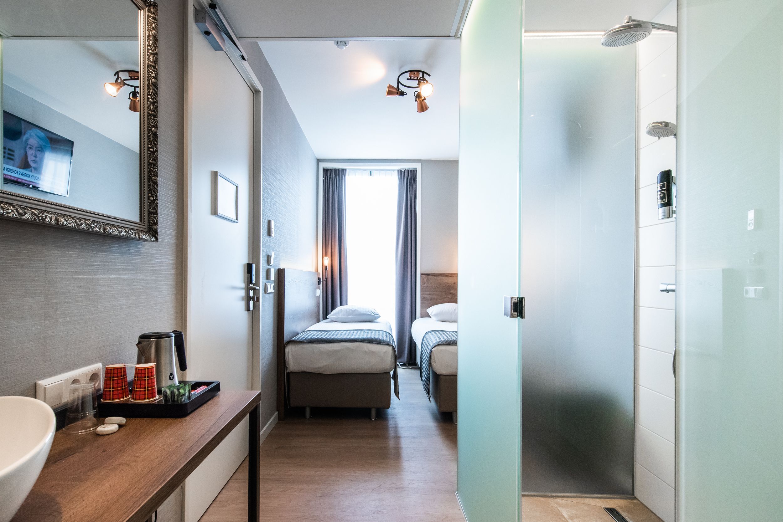 Photo - Melrose Hotel