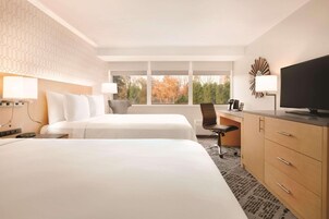 1 habitación, ropa de cama de alta calidad y escritorio 