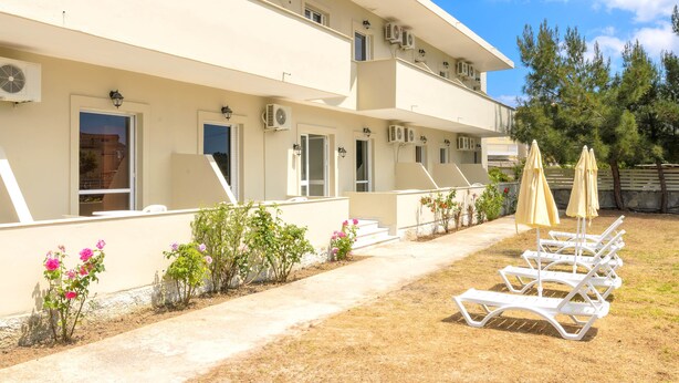 Exterior - Laganas Dreams (Zakynthos)