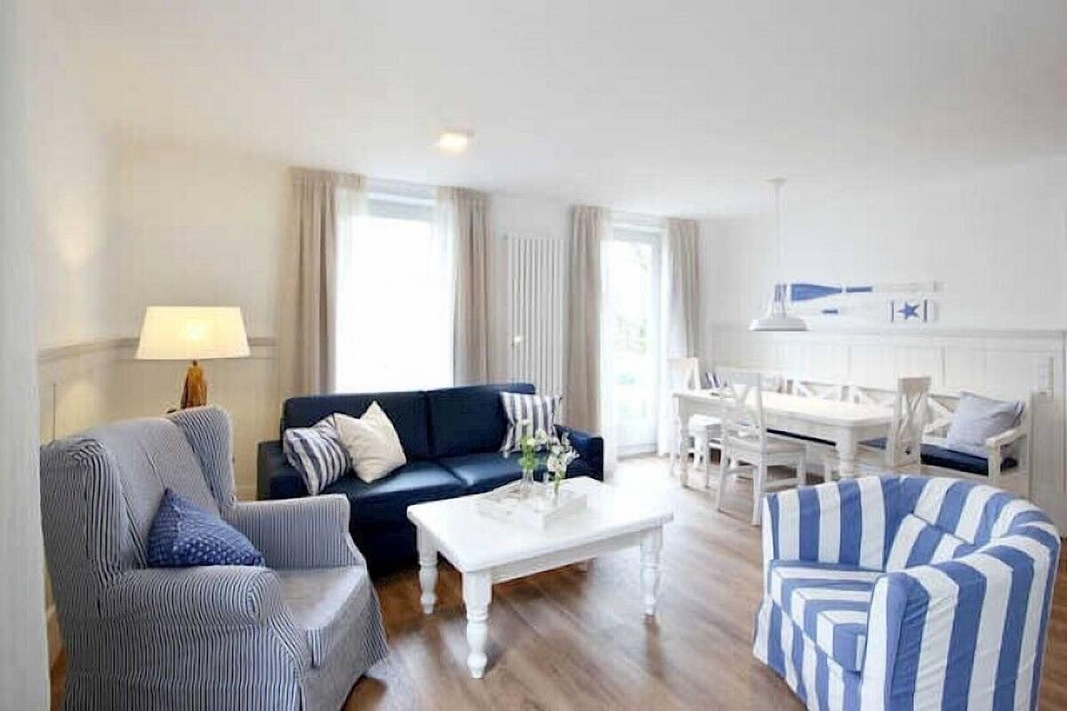 Apartamento, 2 habitaciones, balcón (42RB55) | Zona de estar | Una televisión