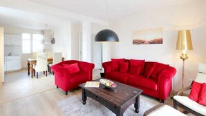 Apartment, 1 Bedroom, Balcony (29RB4) | Living area | Flat-screen TV - Potenberg 5 Apartment (Binz)