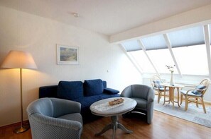 Appart'hôtel, 1 chambre | Salle de séjour