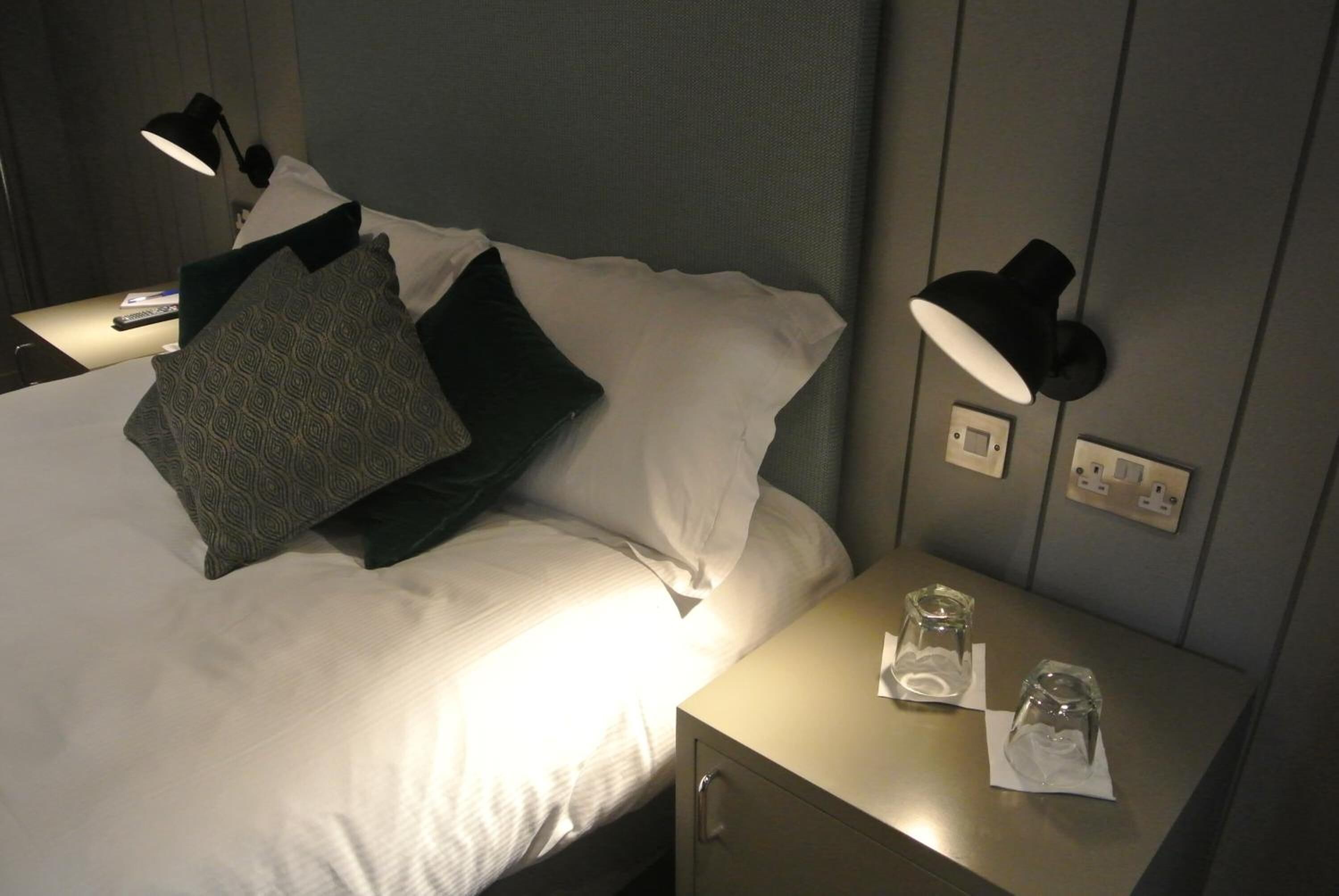 premium bedding, in-room safe, desk, soundproofing