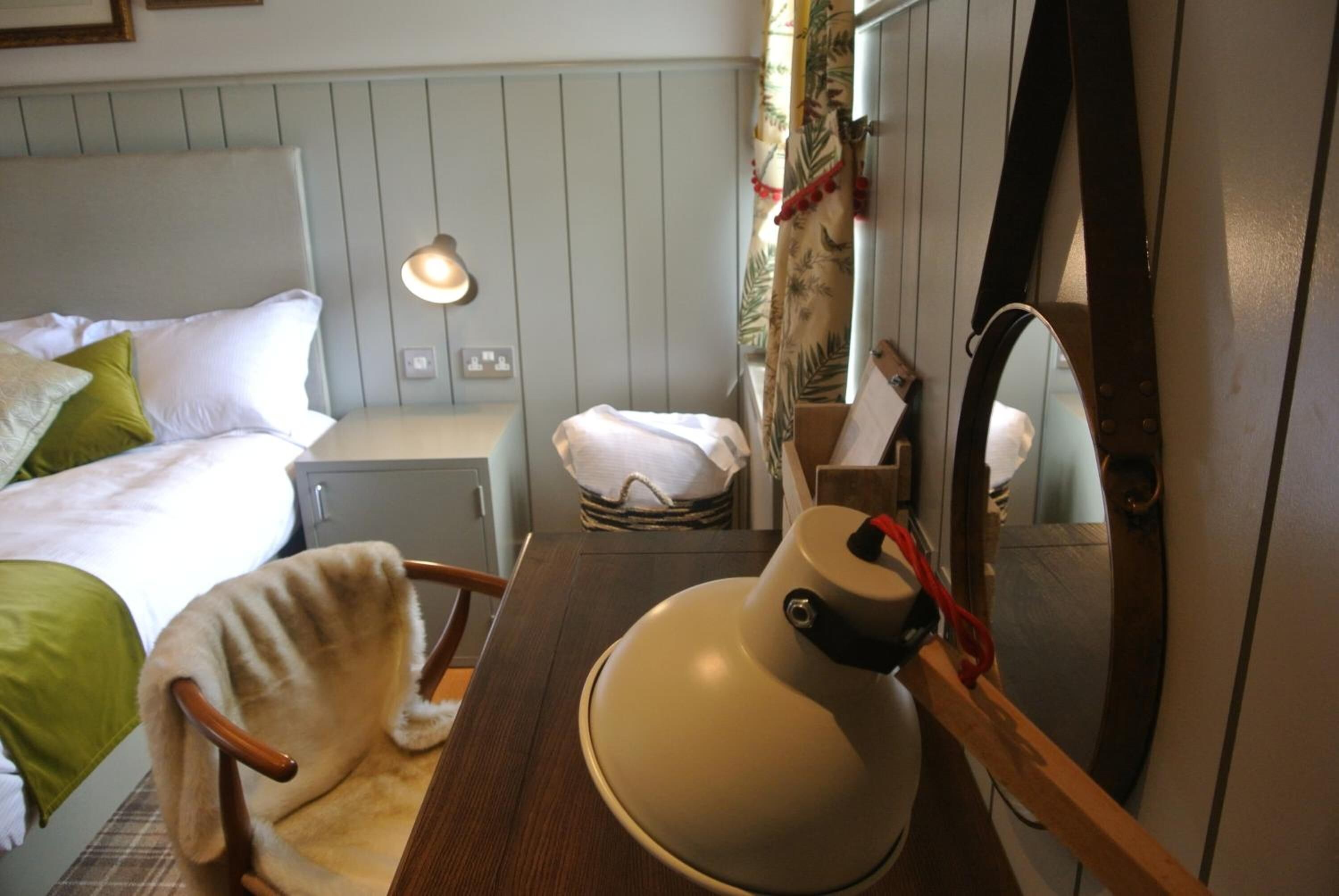 premium bedding, in-room safe, desk, soundproofing