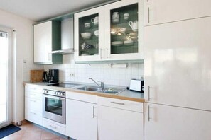 Apartment, 1 Schlafzimmer, Balkon (53RB11) | Eigene Küche | Großer Kühlschrank, Ofen, Herdplatte, Geschirrspüler