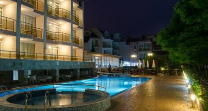 Tropics Hotel