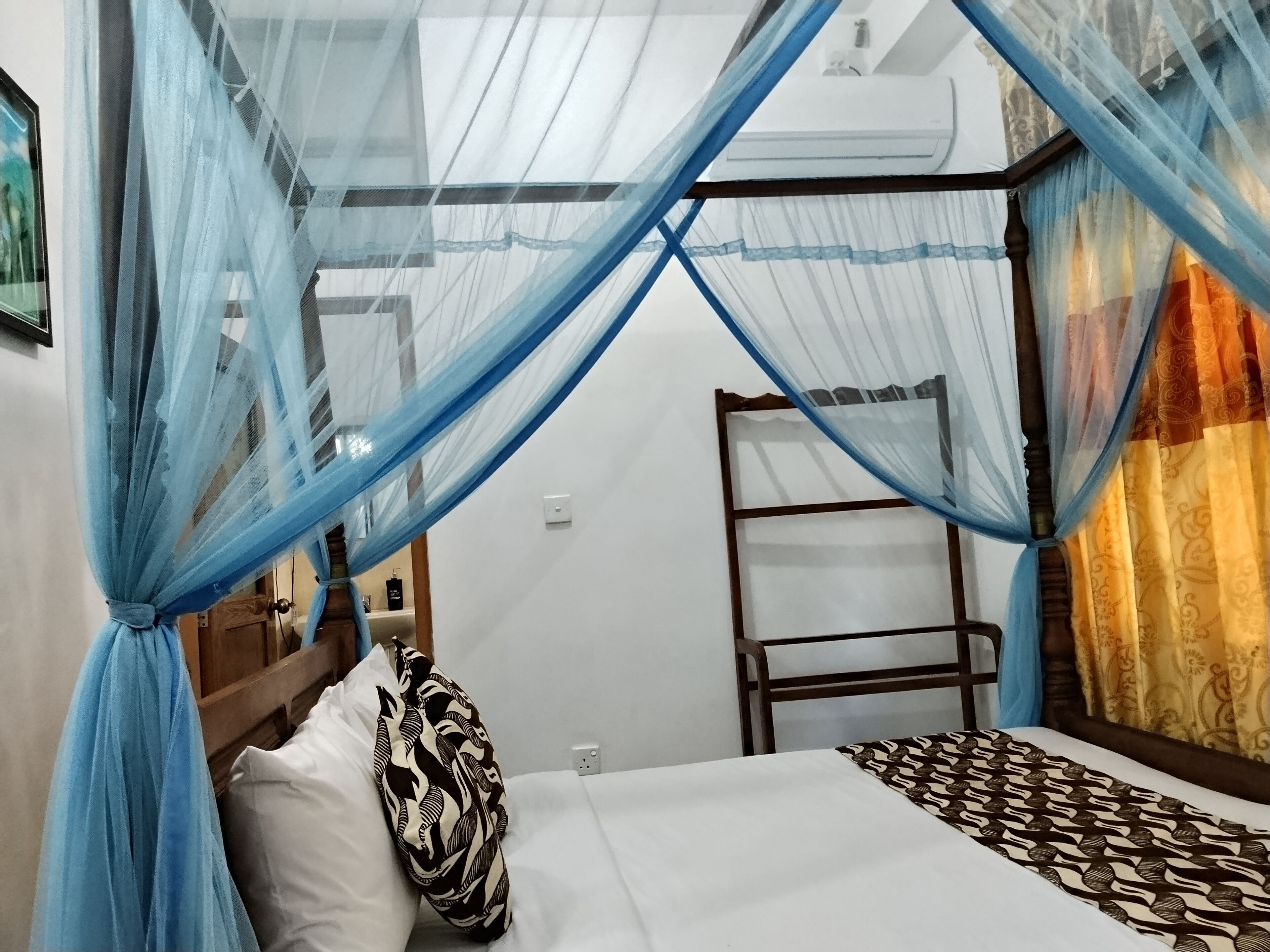 Premium bedding, Tempur-Pedic beds, in-room safe, individually decorated