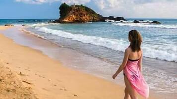 Una playa cerca