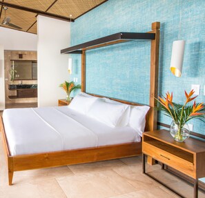 Deluxe Villa, 1 King Bed, Balcony, Partial Ocean View - Hotel Three Sixty - Adults Only (Ciudad Cortés)