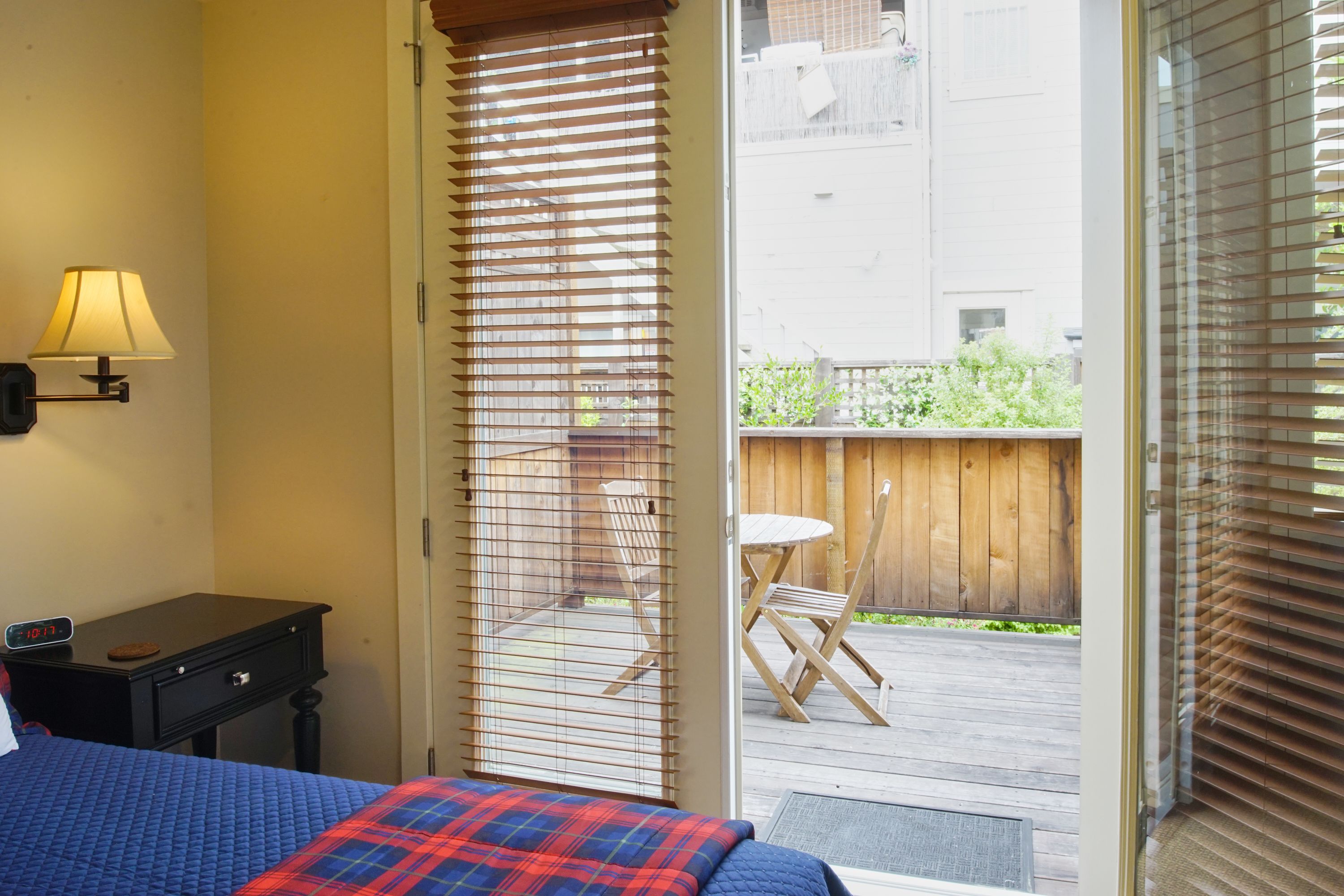 luxury studio, 1 queen bed, kitchen | balcony