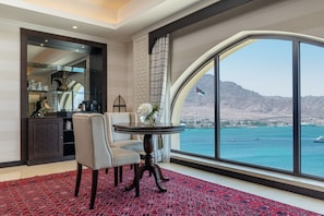 1 Schlafzimmer, italienische Bettbezüge von Frette