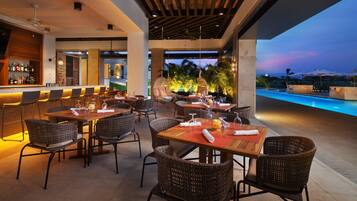 Outdoor pool, free pool cabanas, pool umbrellas