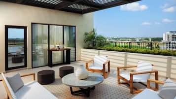 Suite, 1 Bedroom, Non Smoking, Golf View (Terrace)