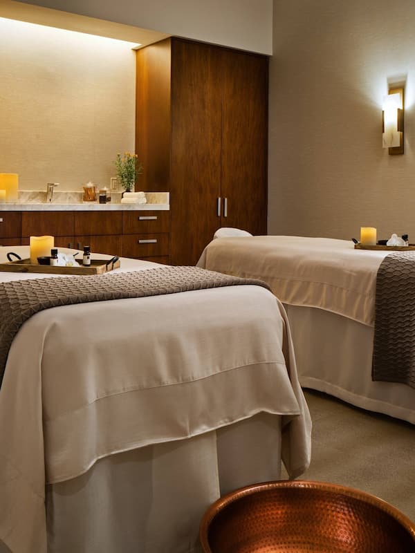 Couples treatment rooms, steam room, Turkish bath, body treatments