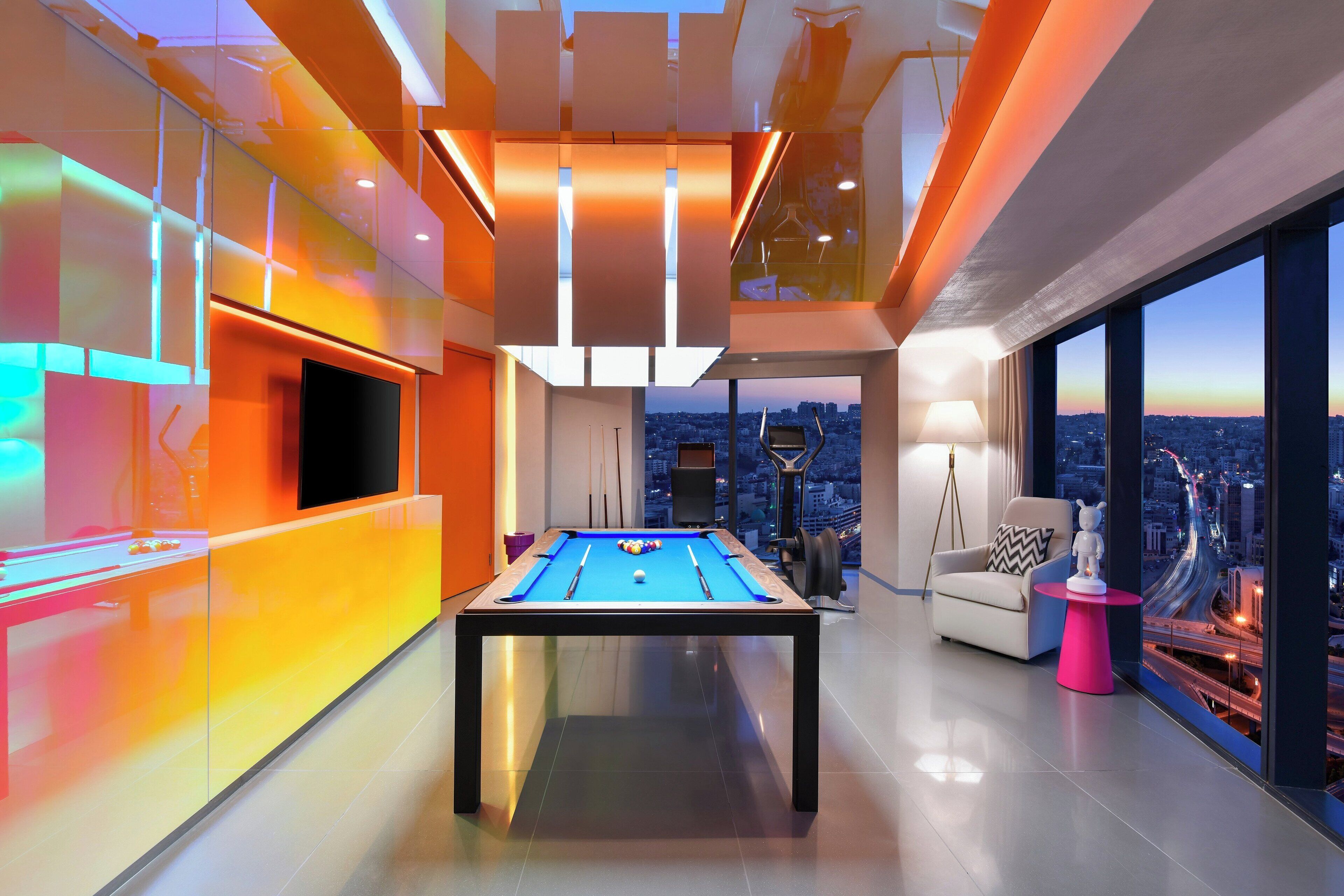 suite, 1 king bed, corner (wow suite, penthouse) | pool | seasonal outdoor pool, open 9:00 am to 6 pm, pool cabanas (surcharge)