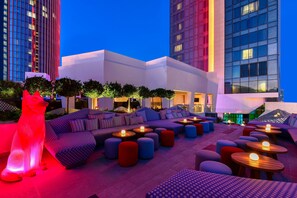 4 restaurants; breakfast, lunch, and dinner served - W Amman (Amman)