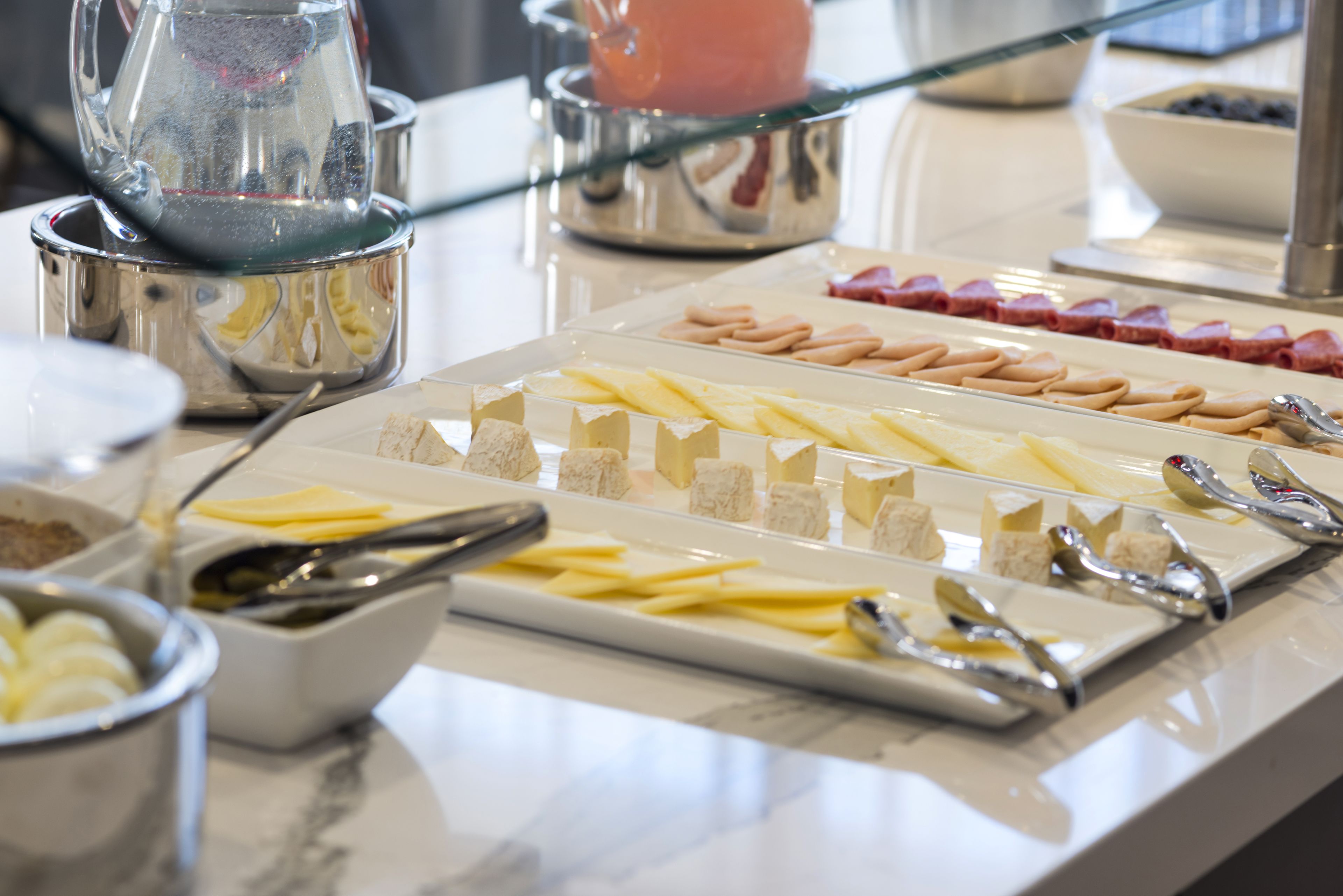 Daily buffet breakfast for a fee