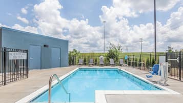 Piscina all'aperto