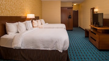 Ylelliset vuodevaatteet, työpöytä