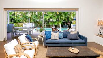 Deluxe-hus - 3 soveværelser | Opholdsområde | Fladskærms-tv, pejs, Netflix, betalingsfilm