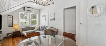 Stanton Apartment B - Historic retreat 1 block to beach