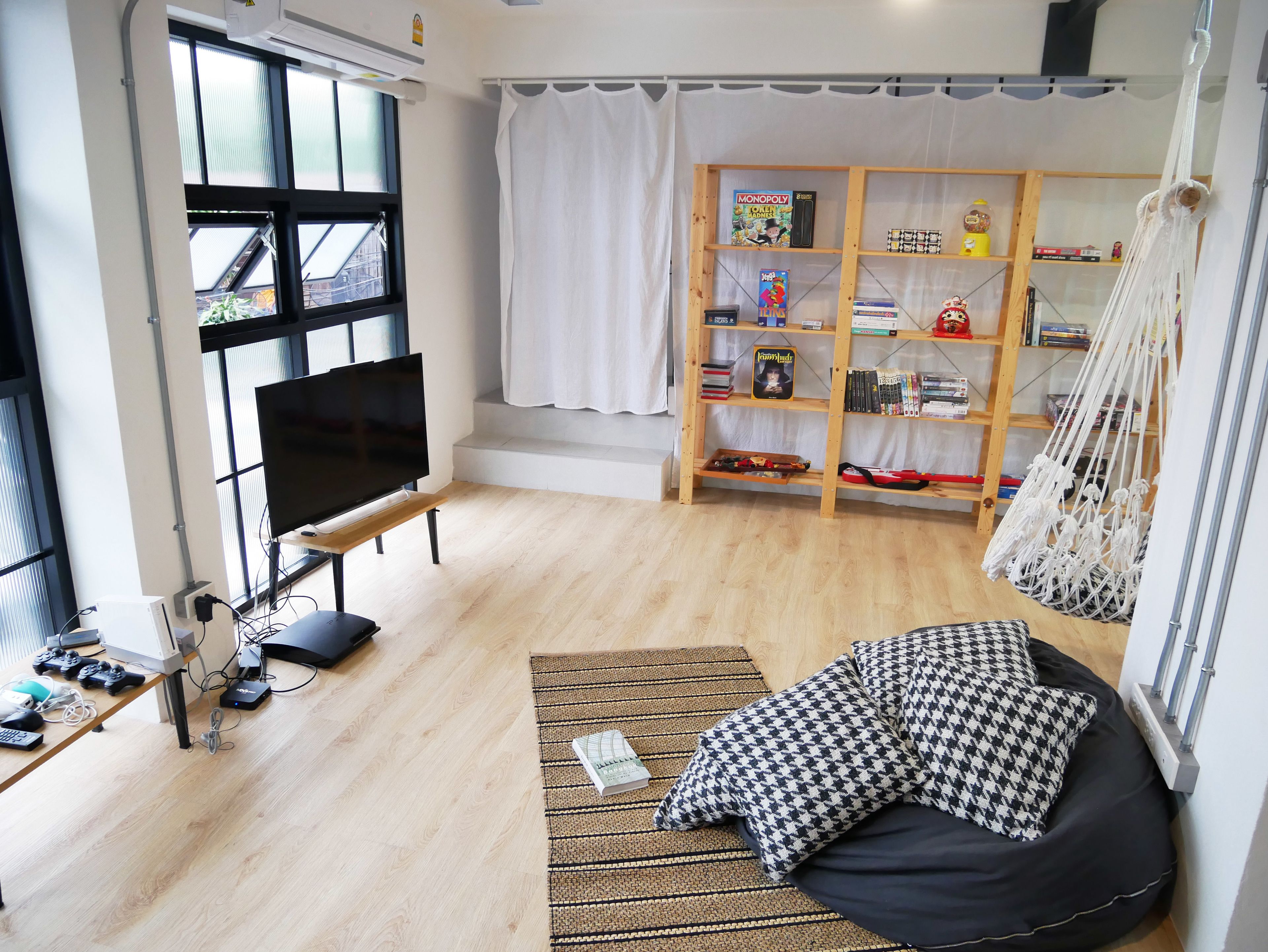 Foto - The Companion