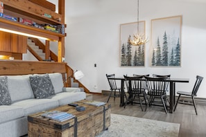 Interior - Outpost: Larkspur 1223 (Wilson)