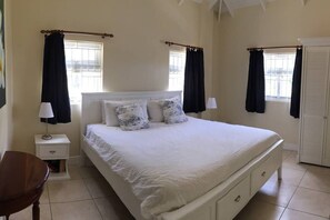 2 bedrooms, iron/ironing board, free WiFi