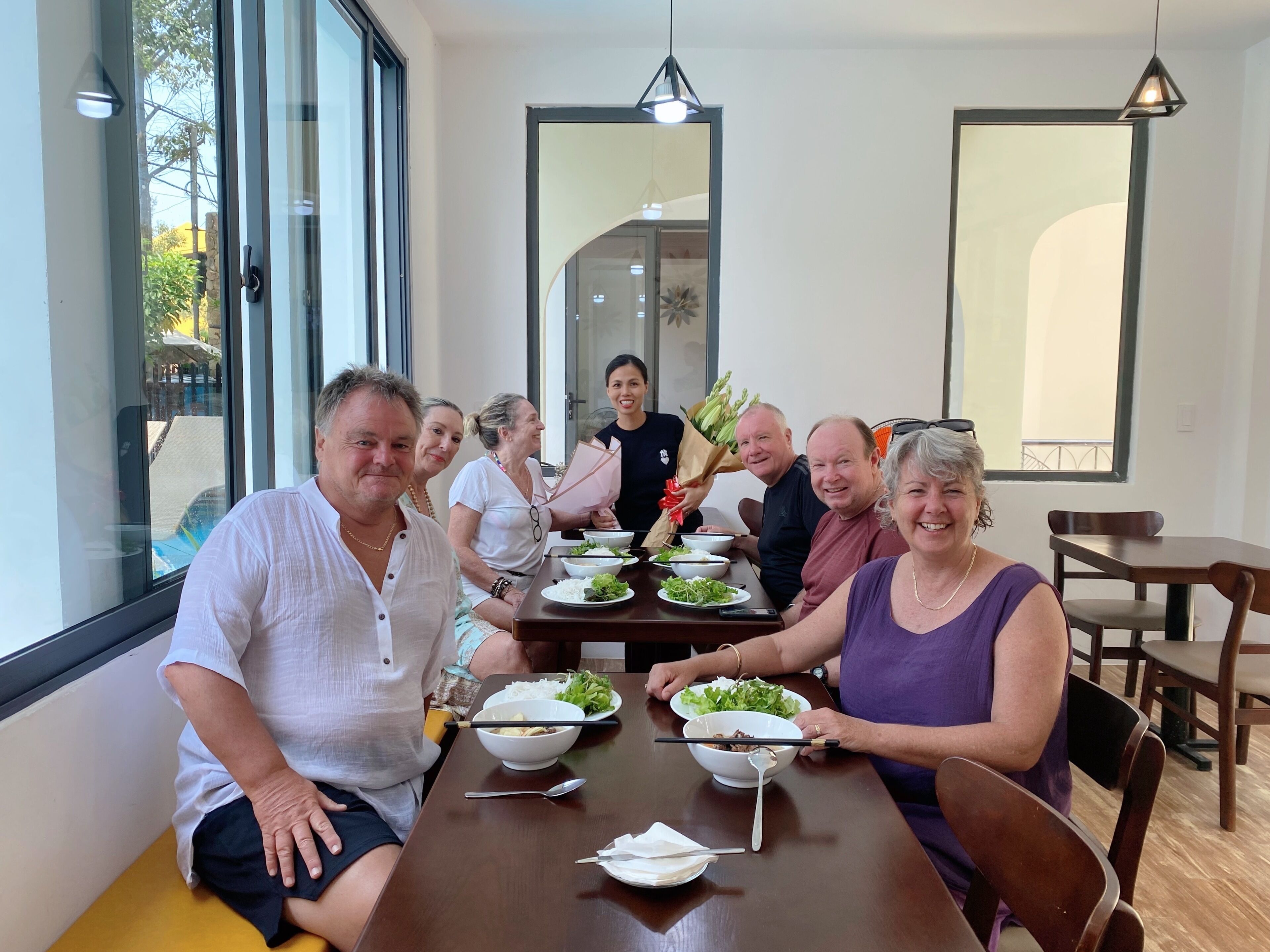 free daily full breakfast