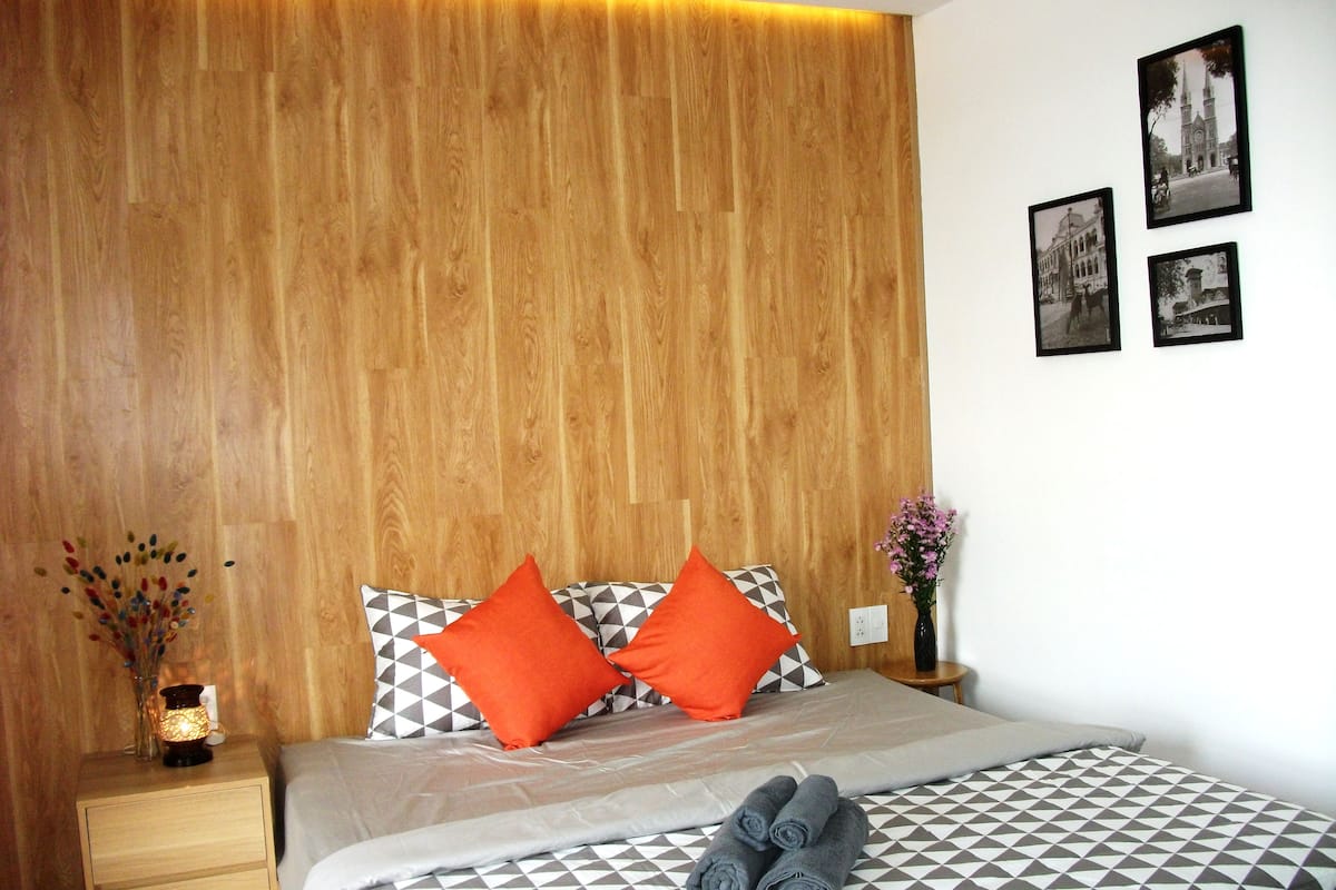 1 bedroom, premium bedding, minibar, desk