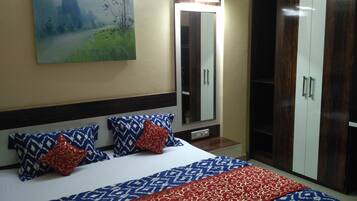 Deluxe Double Room, 1 Double Bed, Park View | Premium bedding, rollaway beds, free WiFi