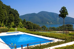 Seasonal outdoor pool