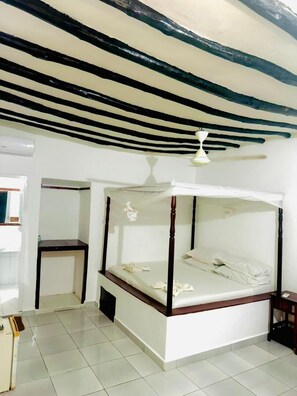 Economy dubbelrum | Skrivbord och gratis wi-fi