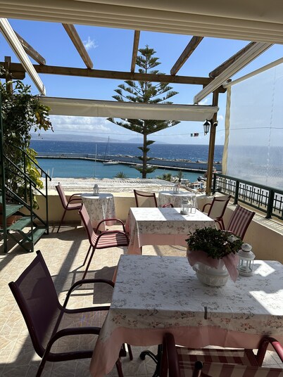 Akteon Rooms