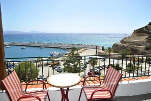 Balcony - Akteon Rooms (Agios Vasileios)