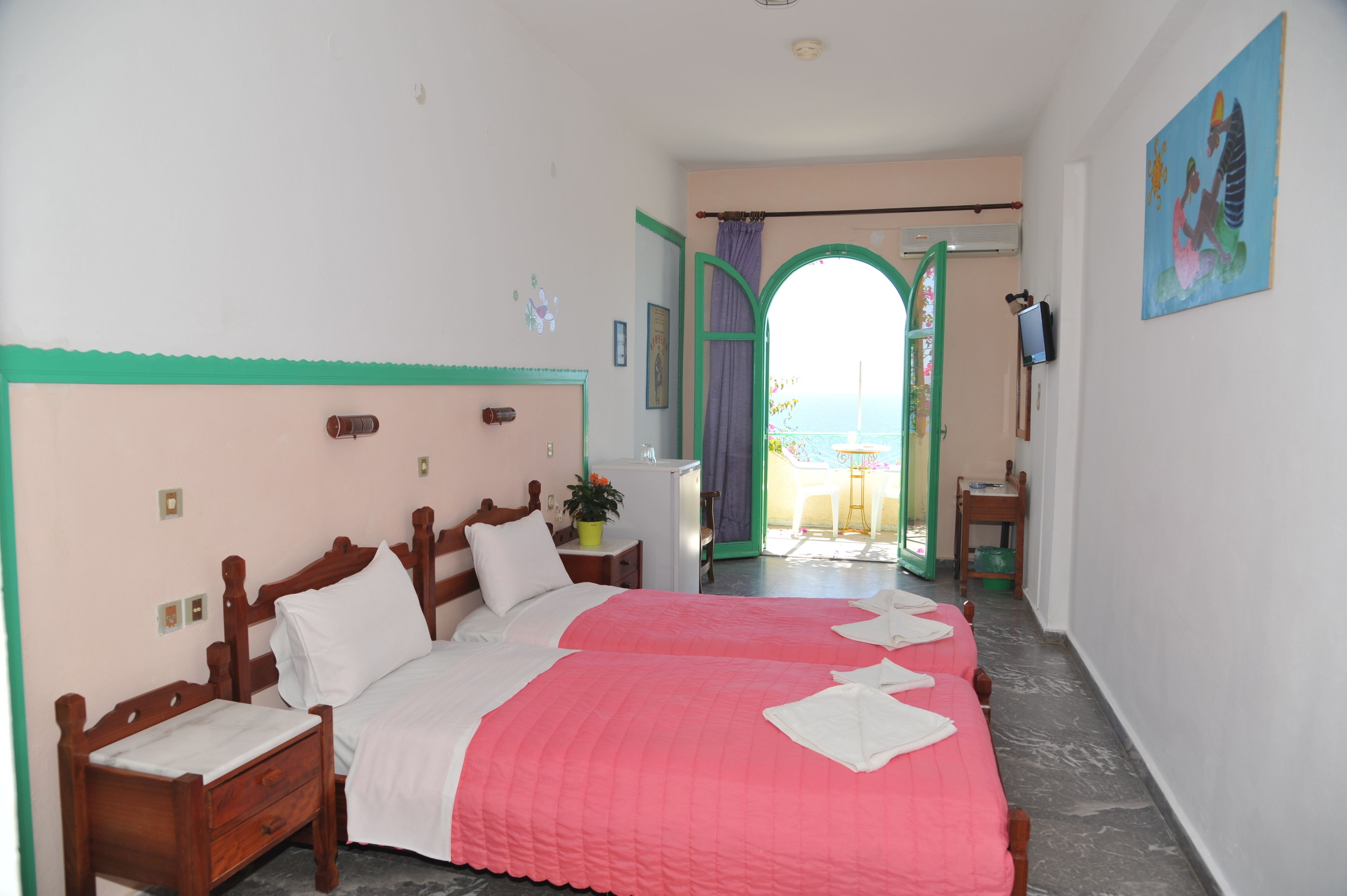 in-room safe, iron/ironing board, free cots/infant beds, rollaway beds