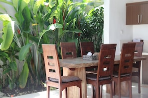 Outdoor dining