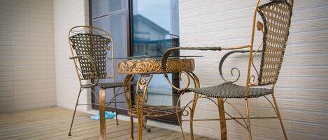 Deluxe Quadruple Room | Balcony