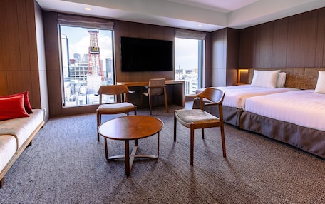 In-room safe, desk, blackout drapes, WiFi (free)