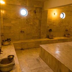 Sauna, sources chaudes/minérales, hammam, soins corporels