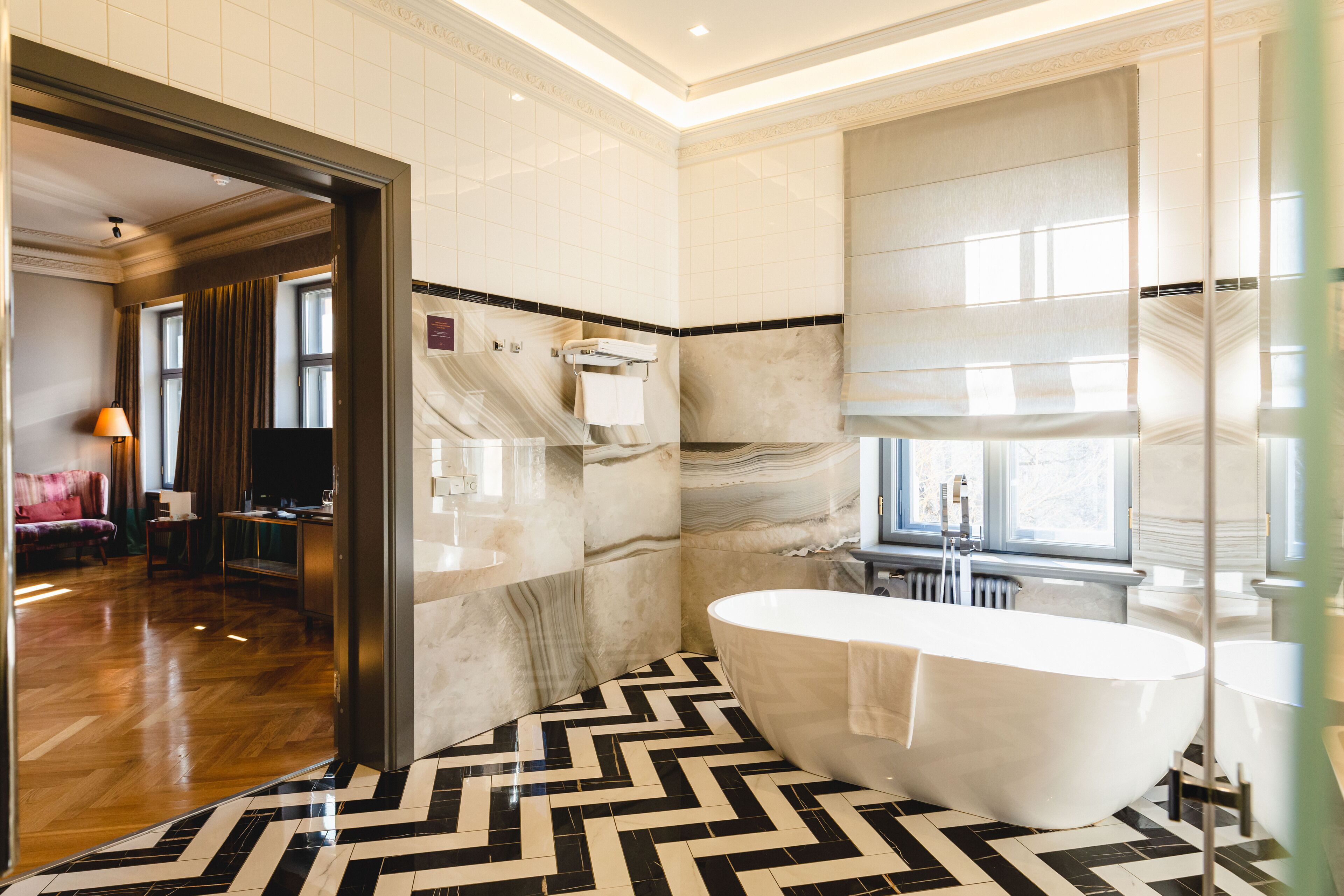 premium room, 1 king bed, non smoking, park view | bathroom | free toiletries, hair dryer, bathrobes, slippers