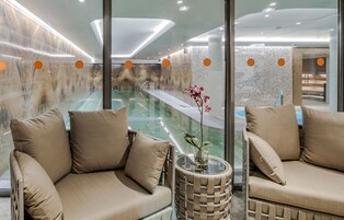 双人护理室、桑拿、热水浴缸、湿蒸房、身体护理、深层组织按摩