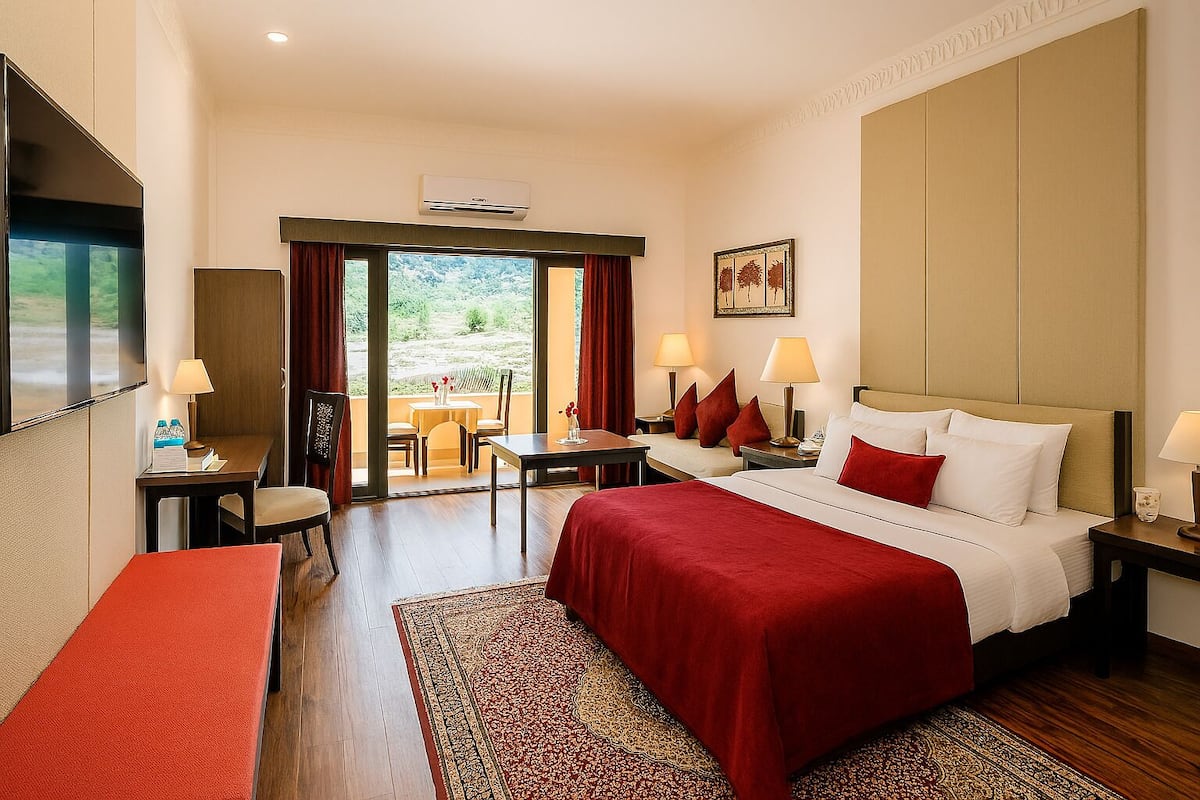 Luxury Double Room, 1 King Bed, Mountain View, Garden Area | 1 bedroom, premium bedding, in-room safe, individually furnished