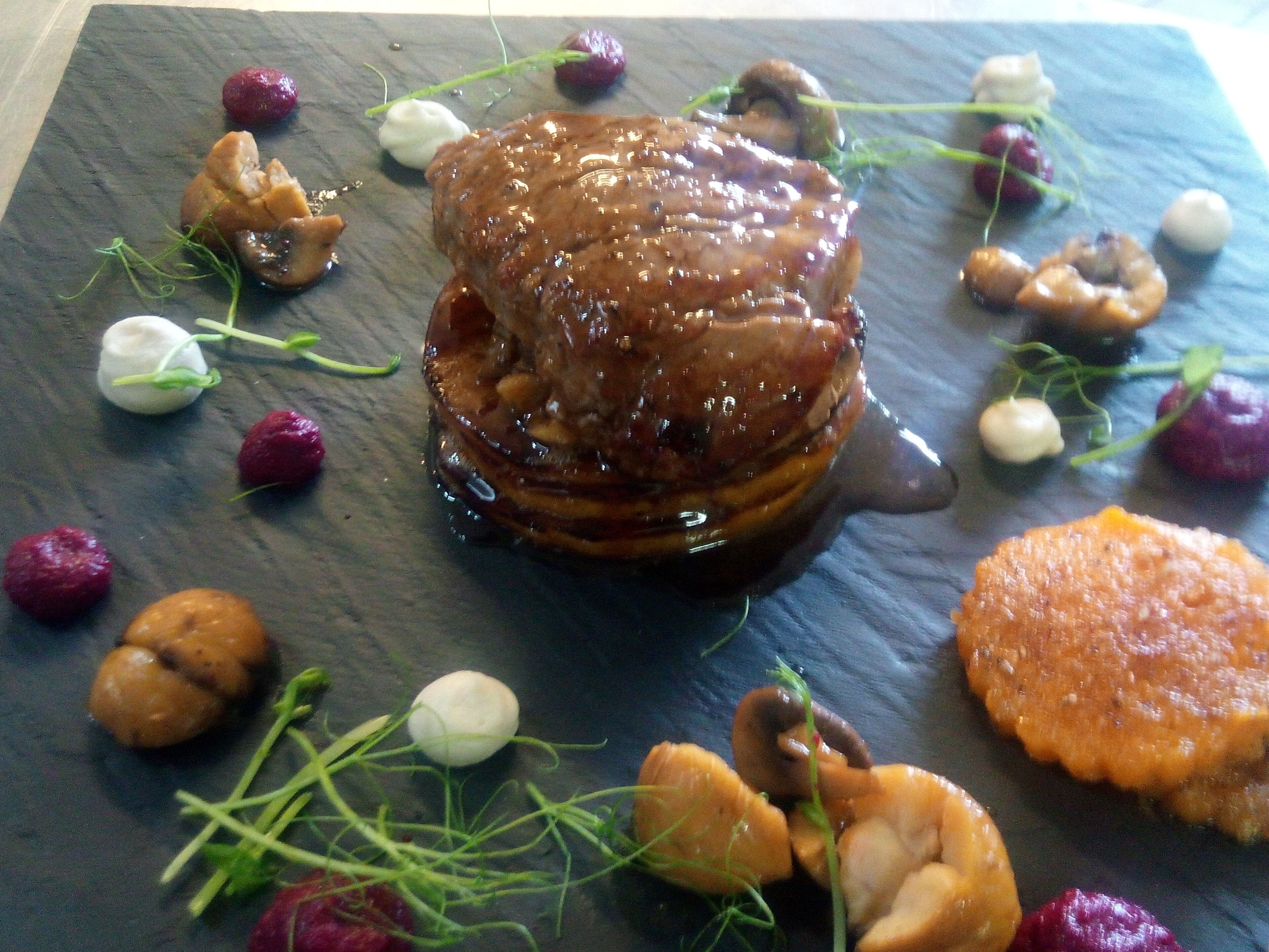 breakfast, lunch, dinner served; french cuisine